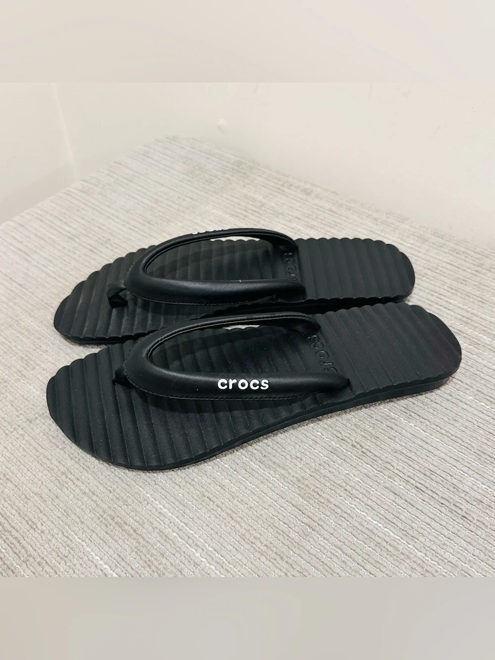 Crocs Sandals Womens 10 Flip Flops Black Slip On Open Toe Casual Comfort Fats